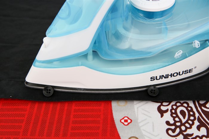 Bàn ủi hơi nước Sunhouse SHD2065 1600W