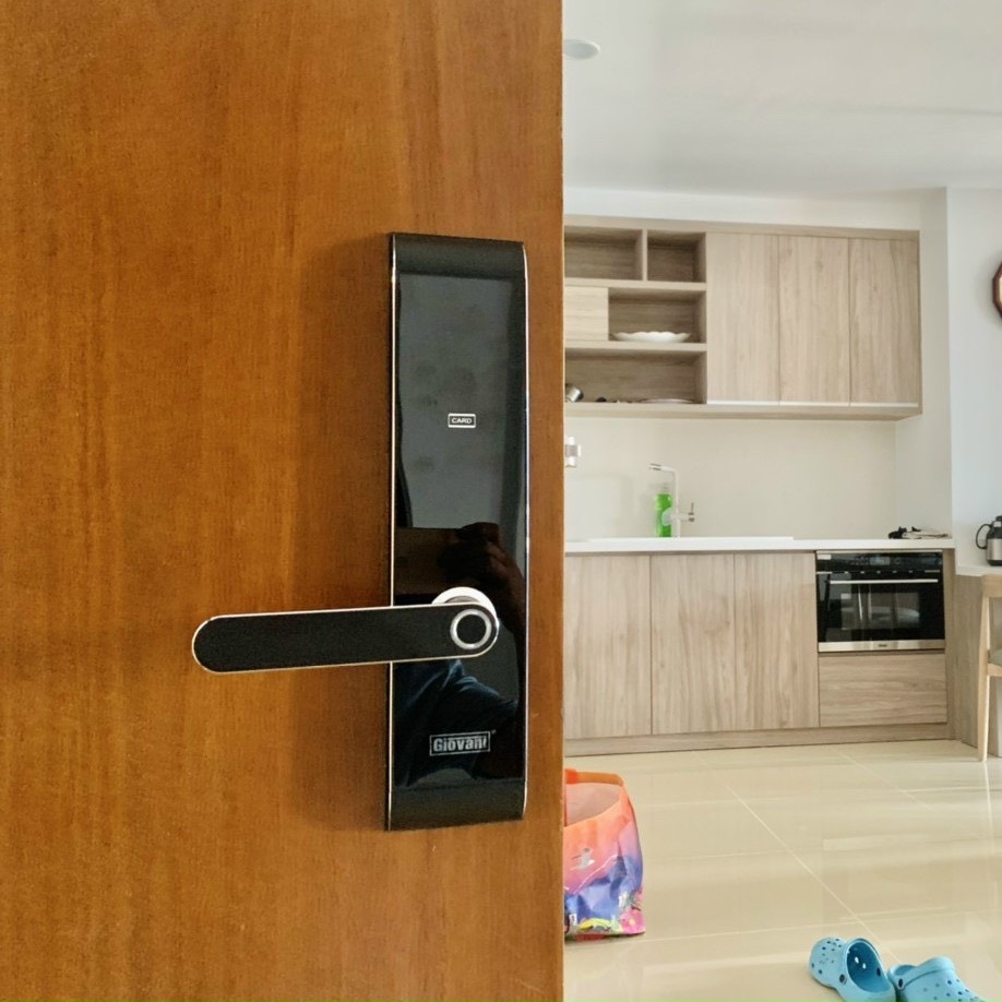 KHÓA VÂN TAY THÔNG MINH GIOVANI GSL-U311B