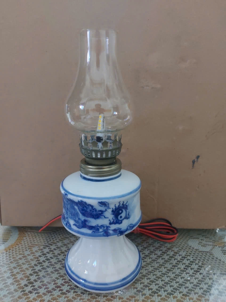 Đèn thờ dầu sứ vuông xanh rồng dùng điện 220v bóng led siêu bền , ánh sáng đẹp