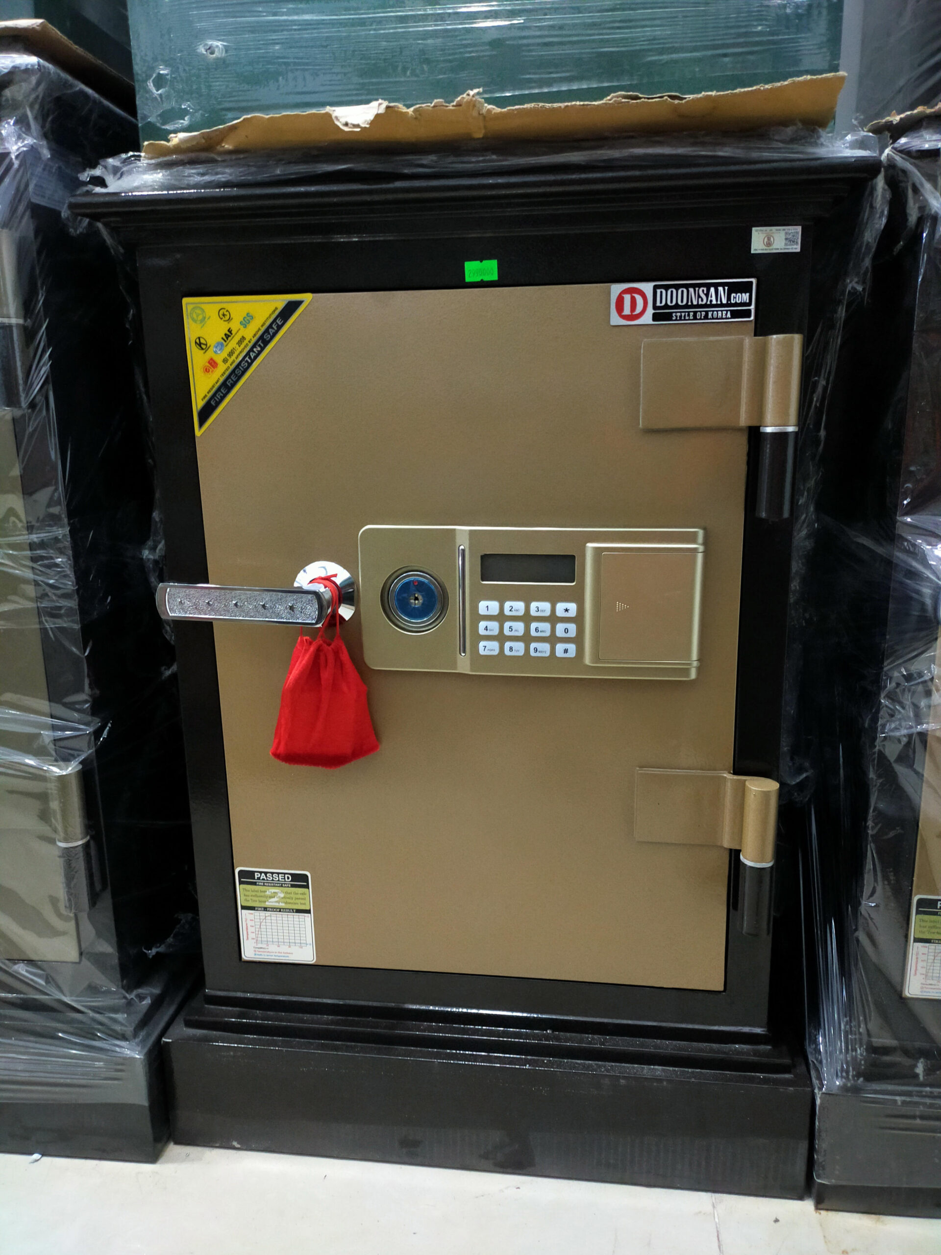 Két Sắt Doonsan K65ĐT Đứng Điện Tử