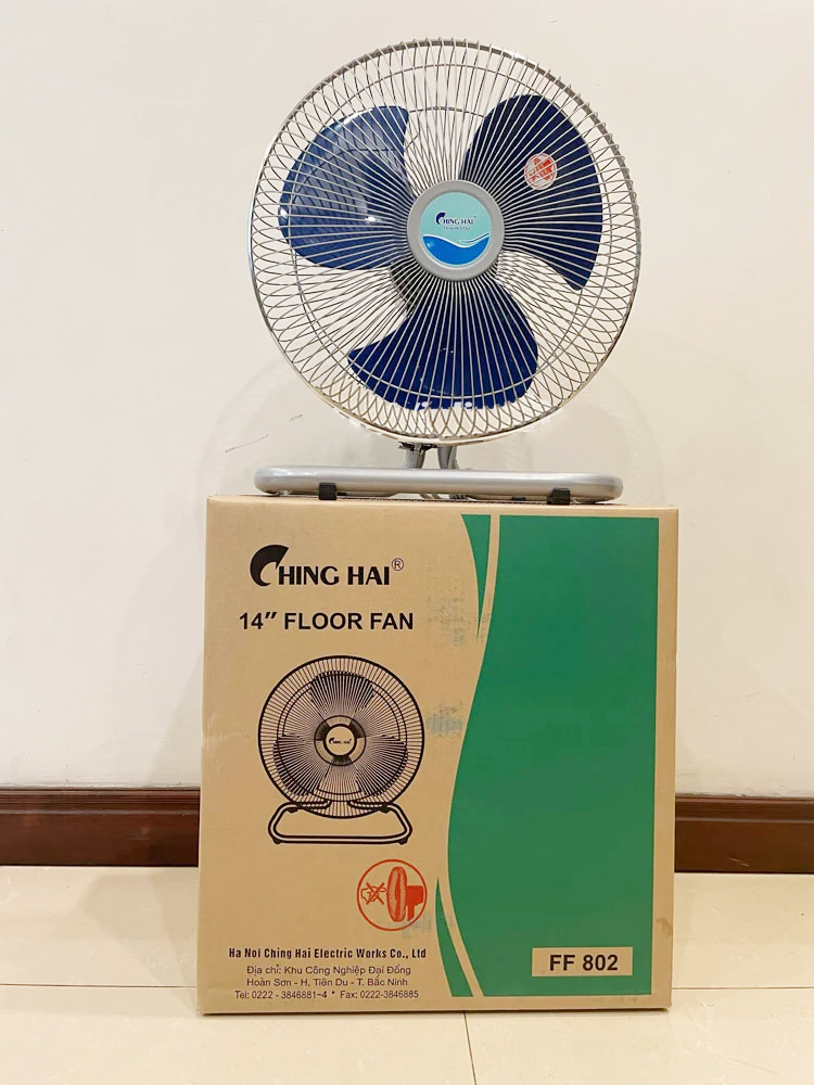 Quạt sàn chân quỳ Ching Hai FF802