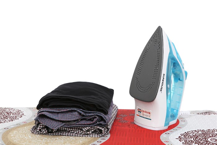 Bàn ủi hơi nước Sunhouse SHD2065 1600W