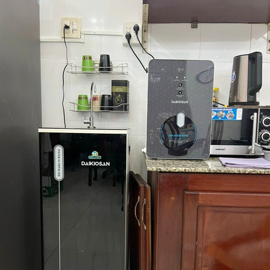 Máy biến đổi nước RO thành nước Ion kiềm tươi Daikiosan DN068