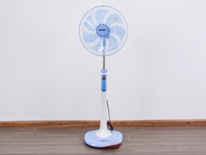Quạt đứng Senko 7 cánh DR1608 65W