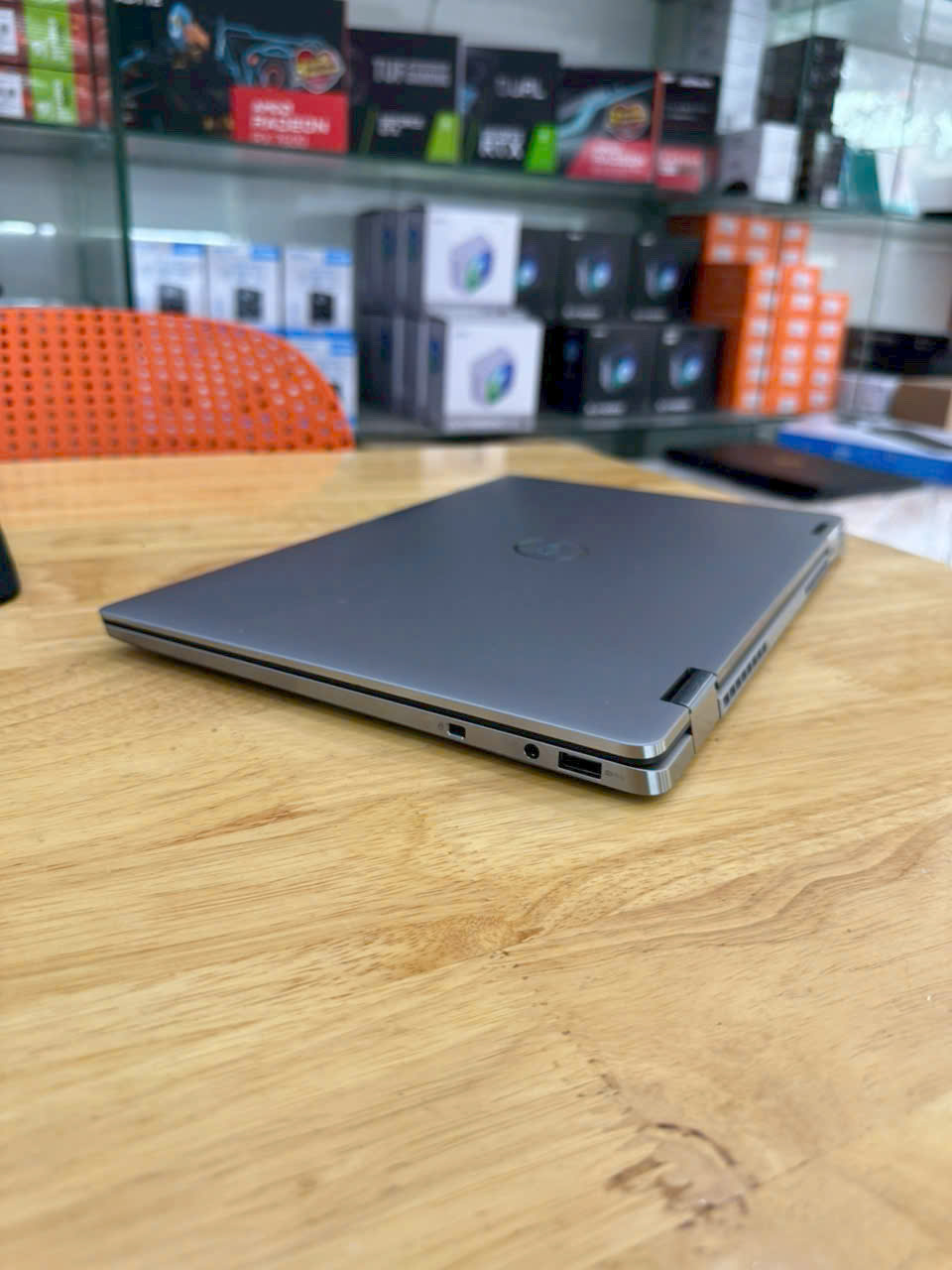 Laptop Dell Latitude 9510 2in1 Core i7-10810U | 16GB | 256GB | 15.6 FHD Cảm ứng 360 độ