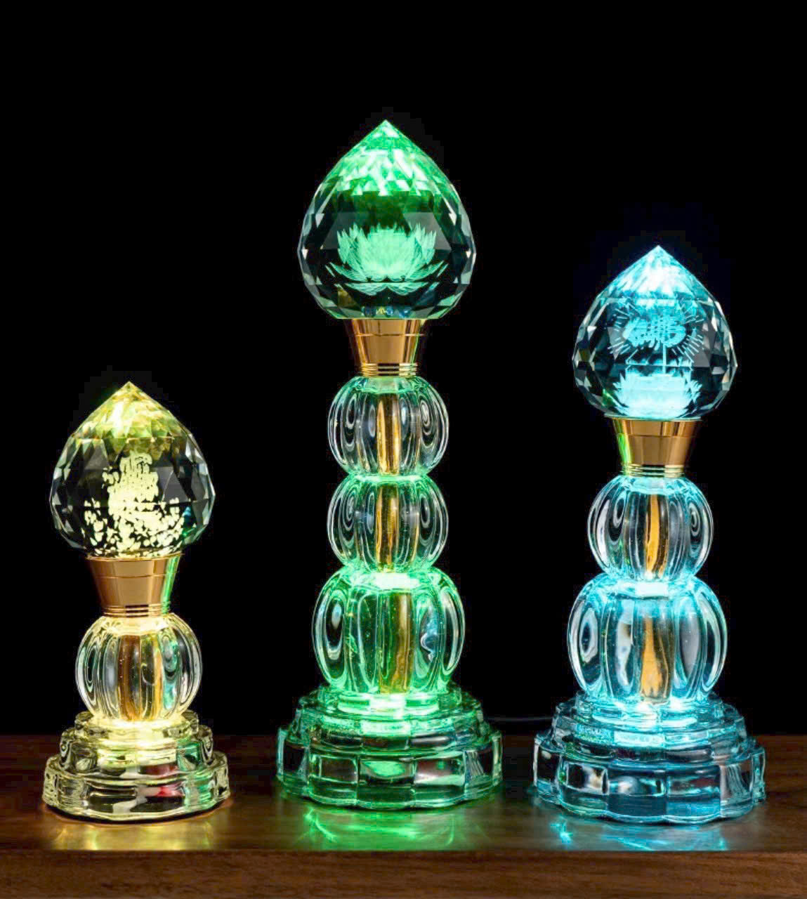 Đèn thờ pha lê trái đào