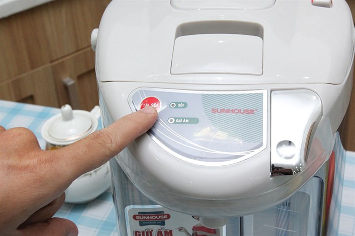 Bình thủy điện Sunhouse SHD1533 3.3 lít