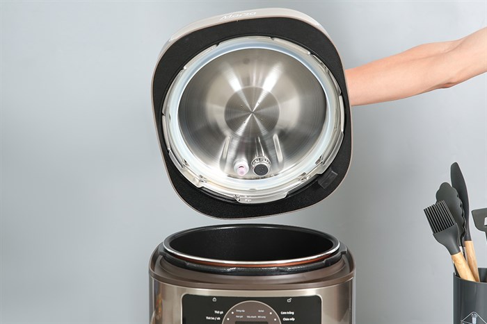 Nồi áp suất điện Sunhouse Mama SHD1580 5 lít